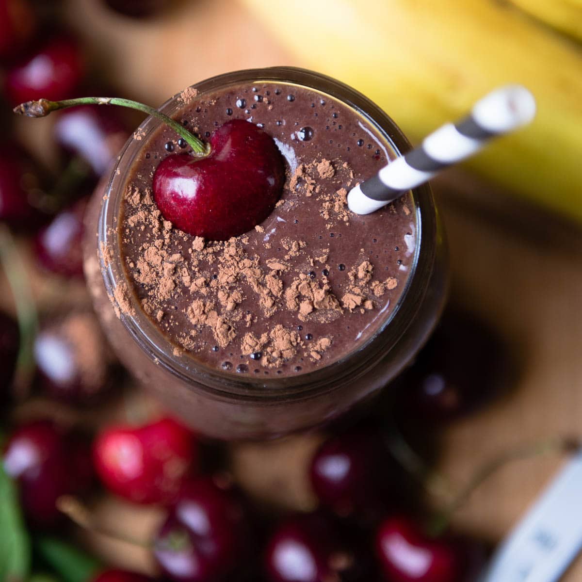 Chocolate Covered Cherry Smoothie: Key Ingredients for Best Flavor